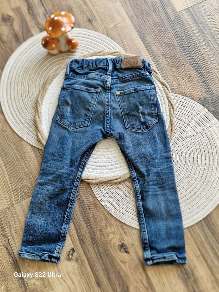 Jean effet usé - H&M - 104cm (4 ans) - photo numéro 3