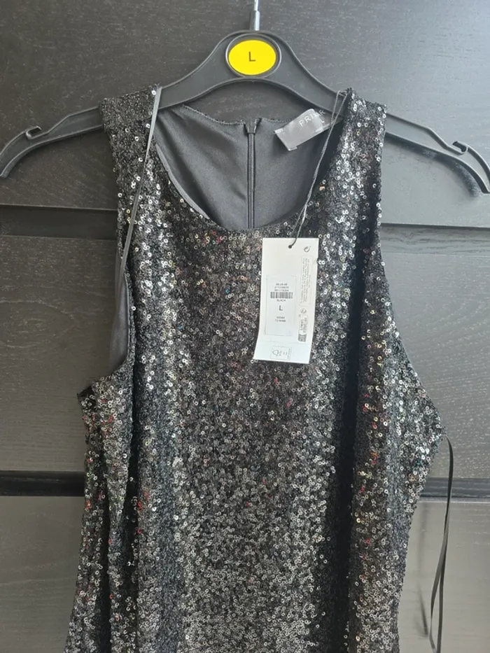 robe noire brillante Primark - photo numéro 2