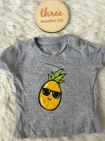 T-shirt bébé ananas – 3 mois 🍍👶