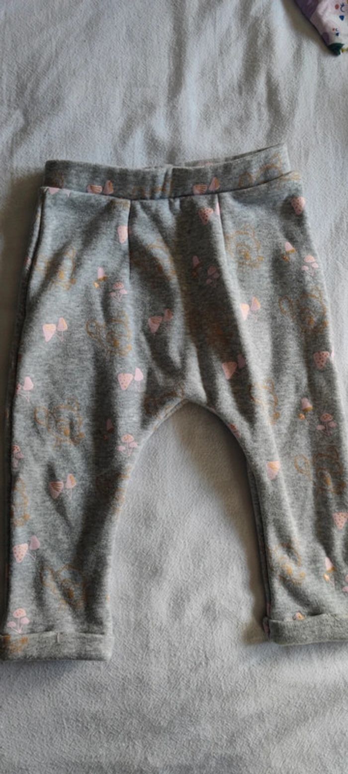 2 joggings - photo numéro 4
