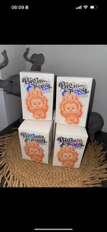 Peluche labubu modèle aléatoire