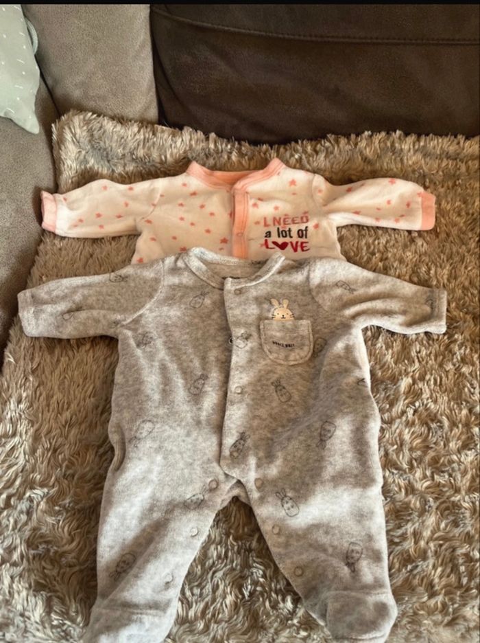 Lot pyjamas naissance - photo numéro 2