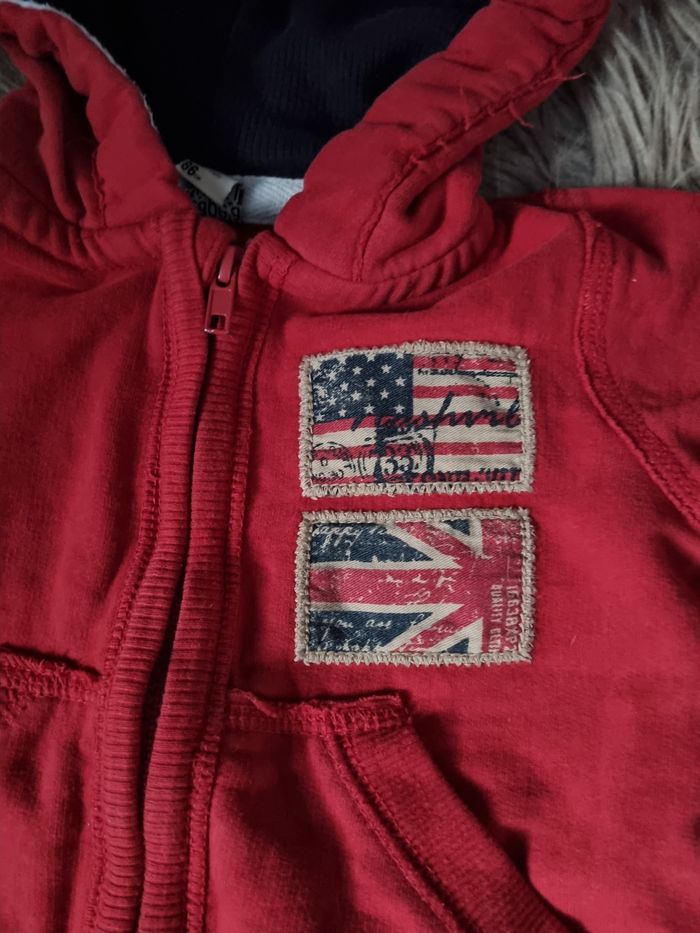 Gilet zippé rouge 2ans - photo numéro 2