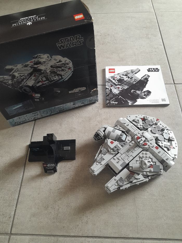 Set Lego Star Wars Millenium Falcon 75375
