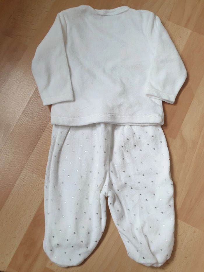 Lot de 4 pyjamas en 6 mois. - photo numéro 8