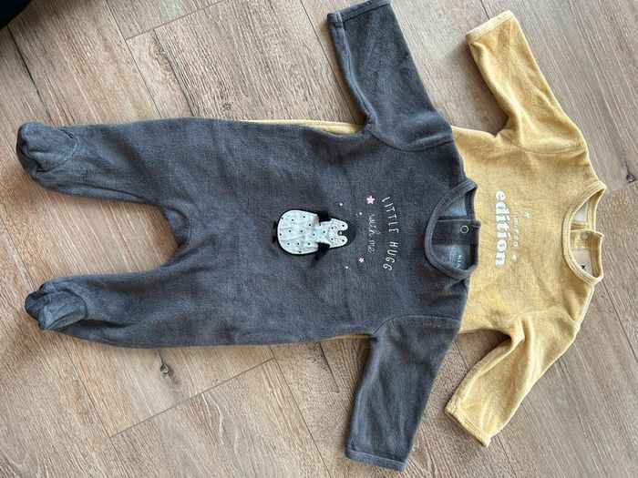 Lot 2 pyjamas en velours 3 mois