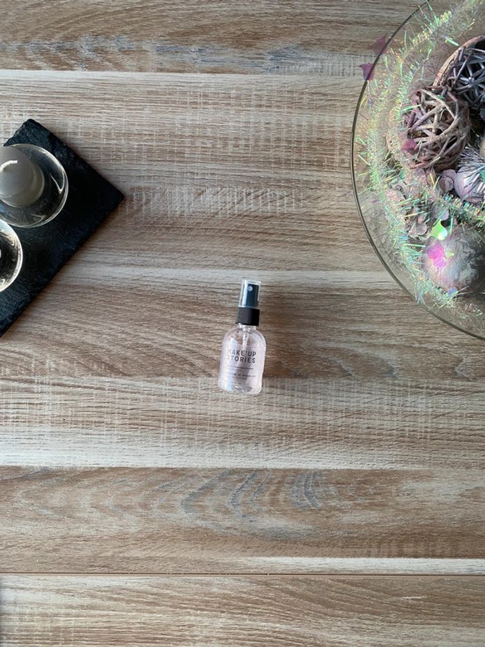 Spray fixateur de maquillage