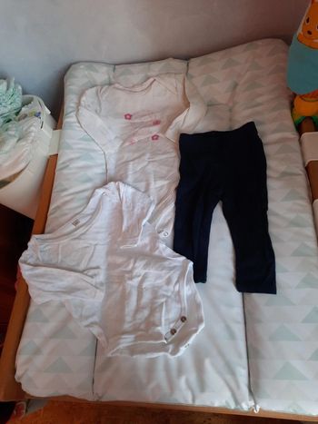 Lots 2 bodie et 1 legging