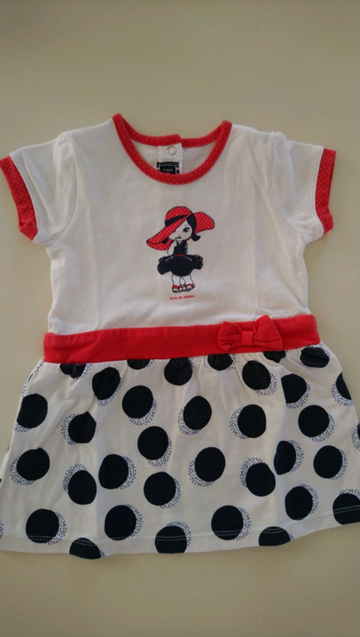 Robe manches courtes