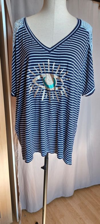 Très joli t-shirt manches courtes femme T U 