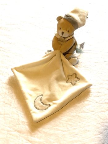 Petit Ourson Marron Doudou Petit Bonnet Nuit Mouchoir Blanc Lune Etoile Peluche Petits Enfants Bébés