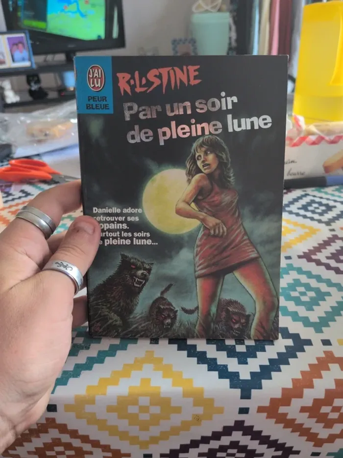 Livre par un soir de pleine lune