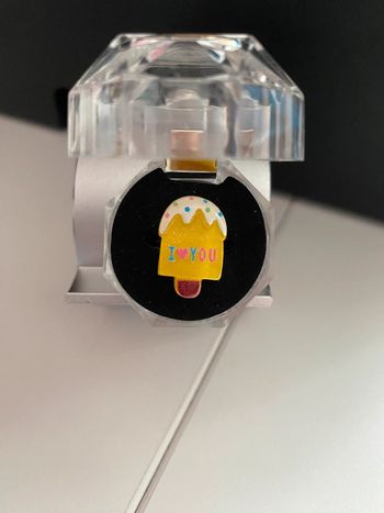 Très jolie bague esquimau pour enfant avec son écrin