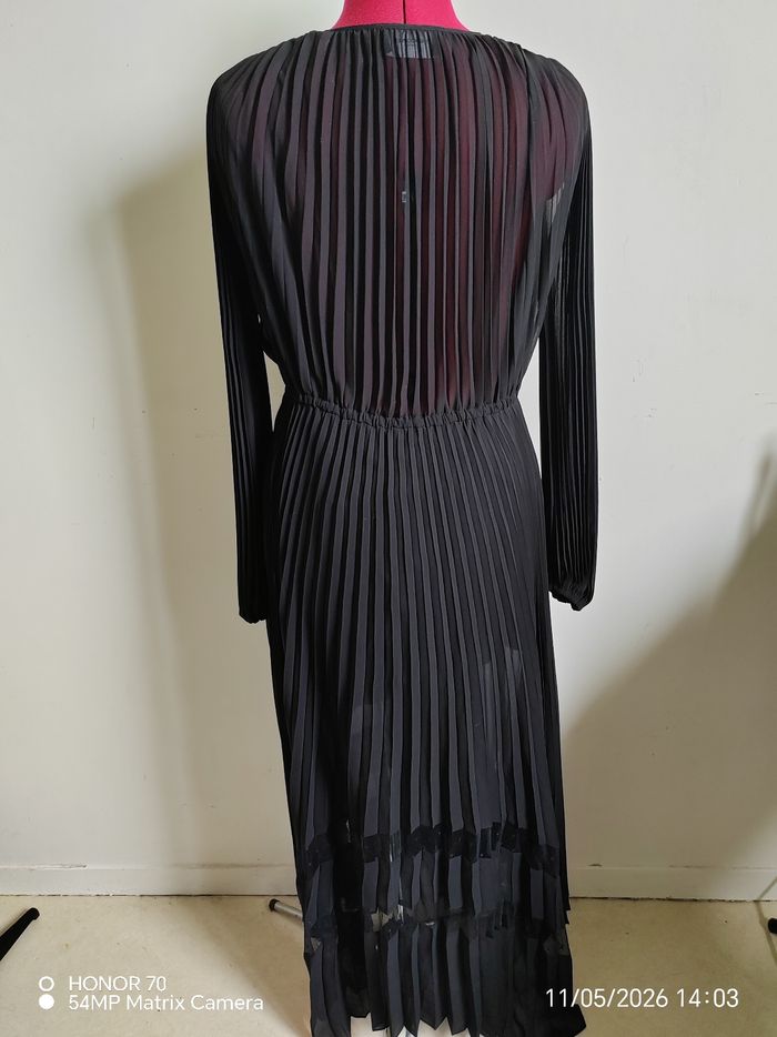 Robe lingue plissee avec dentelle - photo numéro 4
