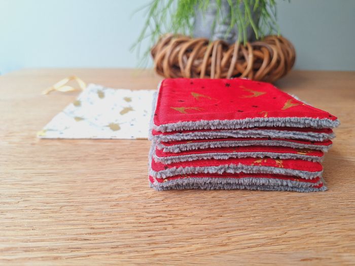 Pochon avec 7 grandes lingettes lavables - photo numéro 3