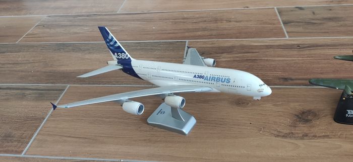 Lot avions de collection - photo numéro 2