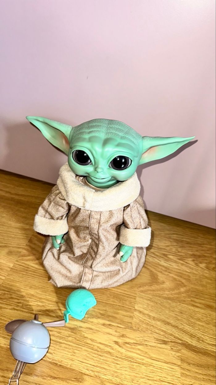 Jouet interactif Baby Yoda - neuf avec ses accessoires - Star Wars - photo numéro 10