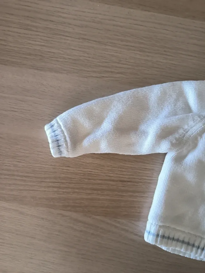 Gilet blanc 3 mois - photo numéro 5