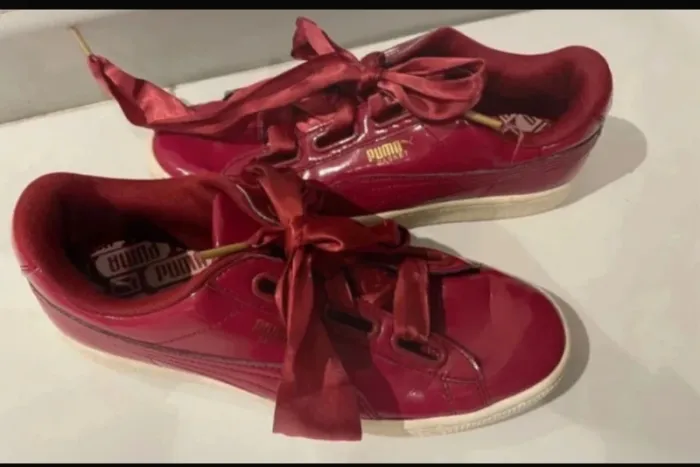 Baskets Puma rouges vernies satinées taille 39 - photo numéro 4