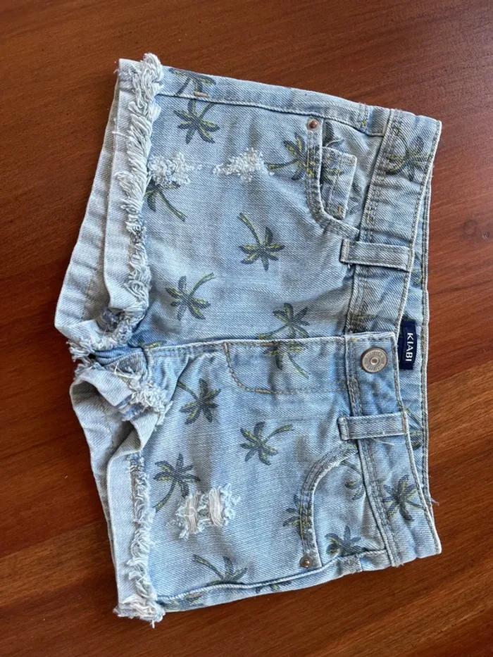 Lot de deux shorts taille 3 ans très bon état. - photo numéro 5