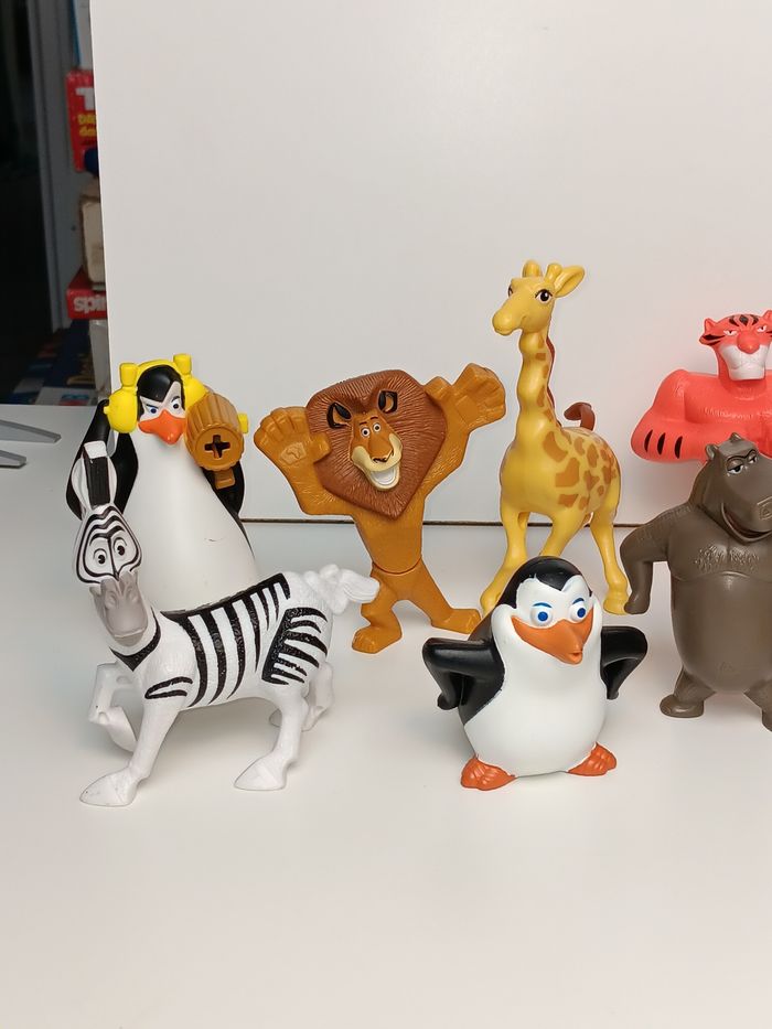 Gros lot figurines vintage Madagascar de dreamworks
Taille 13cm pour la plus grande - photo numéro 2