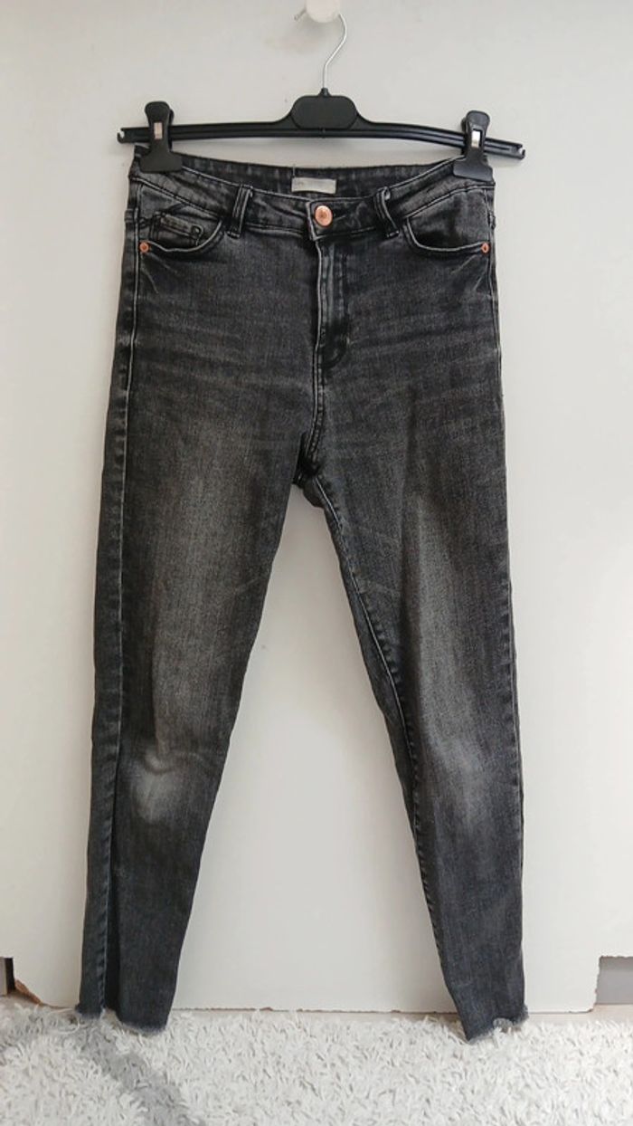 Jean skinny noir cache cache