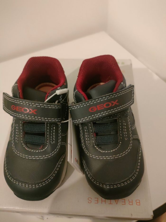 Geox taille 19 neuves - photo numéro 2