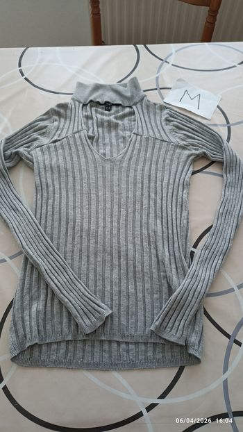 Pull decolté gris M Jennyfer