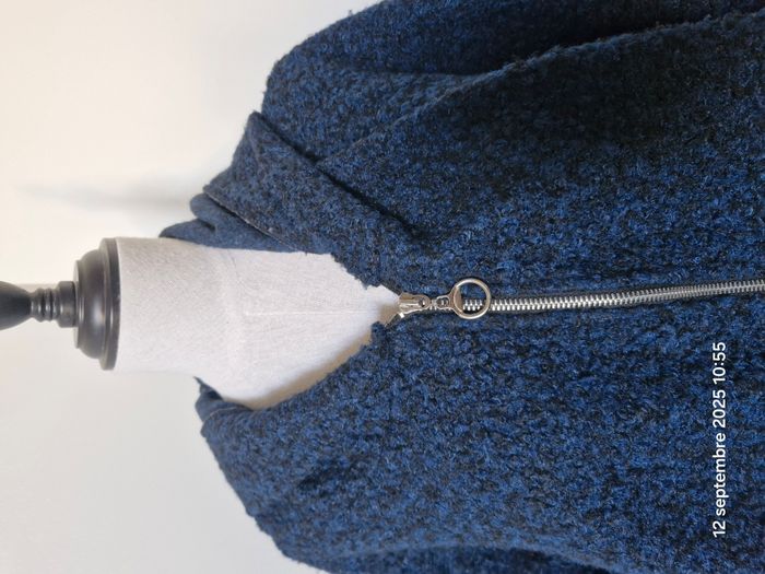 Veste maille bouclée bleue, capuche & zip – oversize – T 42–46 - photo numéro 3