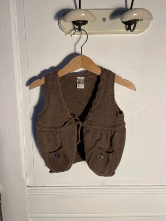 Gilet tape-à-l’œil 18 mois