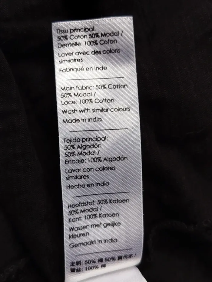 Joli tee-shirt manches courtes noir avec décolleté dorsale en dentelle Bonobo taille XS - photo numéro 5