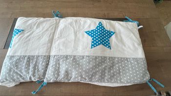 Tour de lit étoilé 