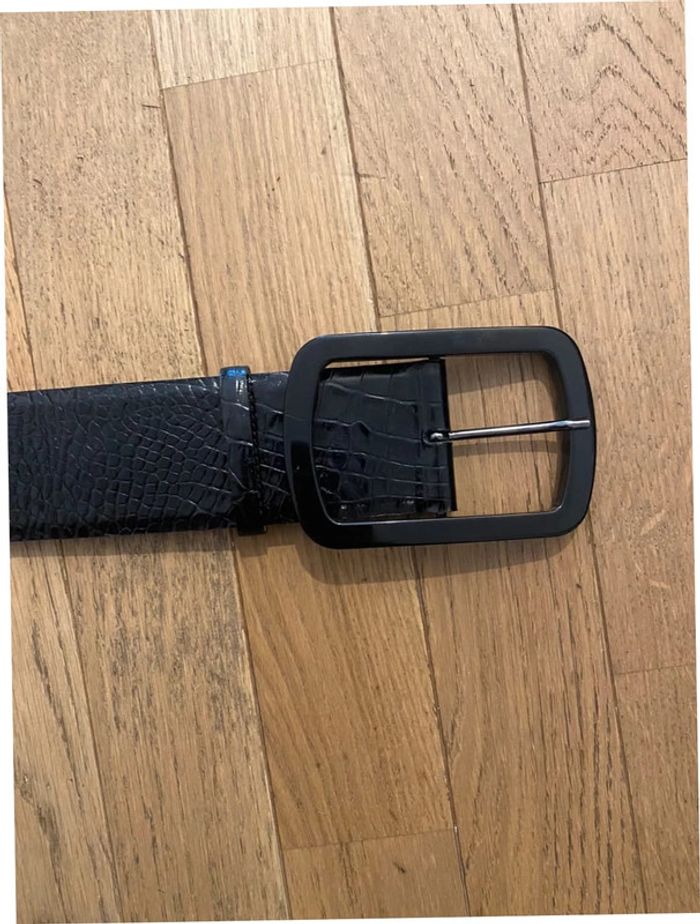 Ceinture noire large en cuir vernis effet croco Max Mara neuve - photo numéro 4