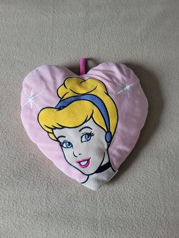 Coussin coeur disney cendrillon