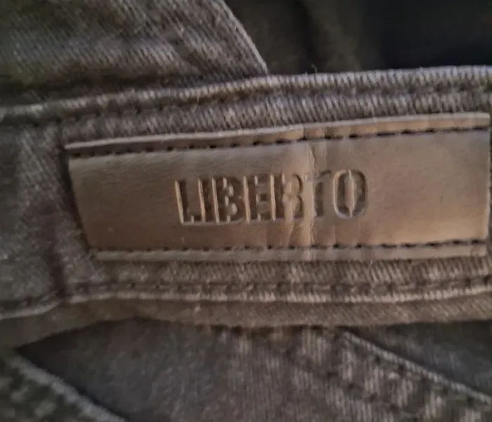 Short salopette Liberto taille 16 ans/34 - photo numéro 4
