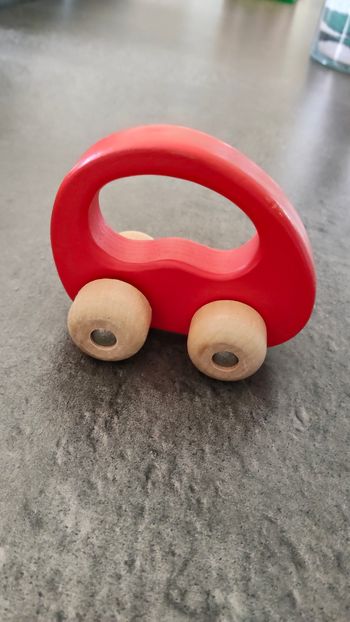 Voiture en bois Goki