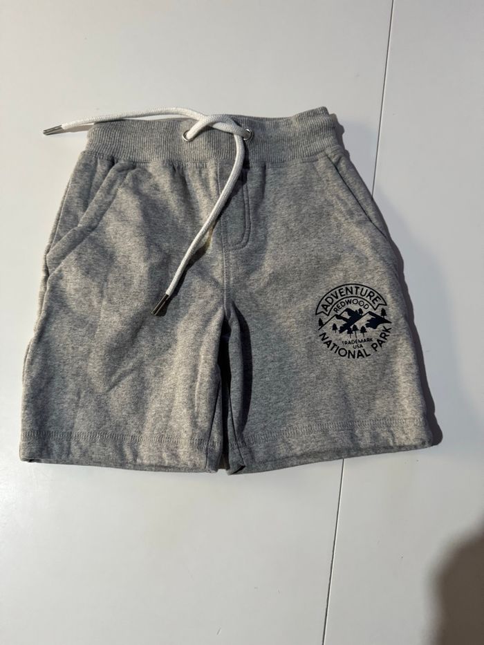 Lot de 4 shorts garçon taille 5/6 ans - photo numéro 10