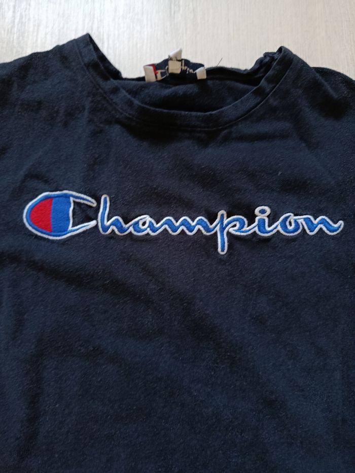 Tee-shirt marque champion taille M - photo numéro 2