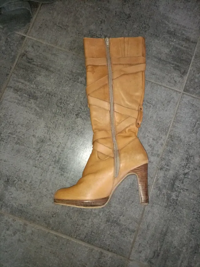 Bottes cuir véritable camel - photo numéro 3
