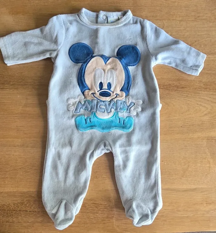 Pyjama disney 1 mois