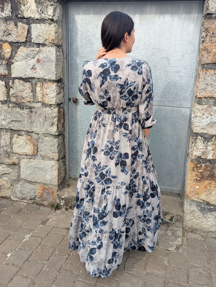 Robe longue Mulhouse gris/beige
Taille M/L - photo numéro 4