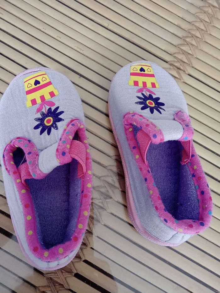 Chaussons 19 - photo numéro 2