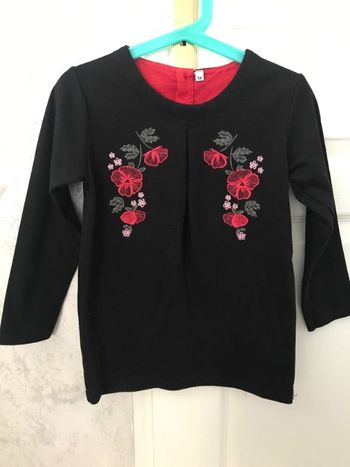 Tunique taille 5 ans neuve