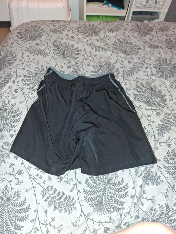 Short de plage - photo numéro 2