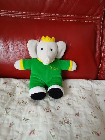 Doudou-Peluche Babar avec grelot *18 cm