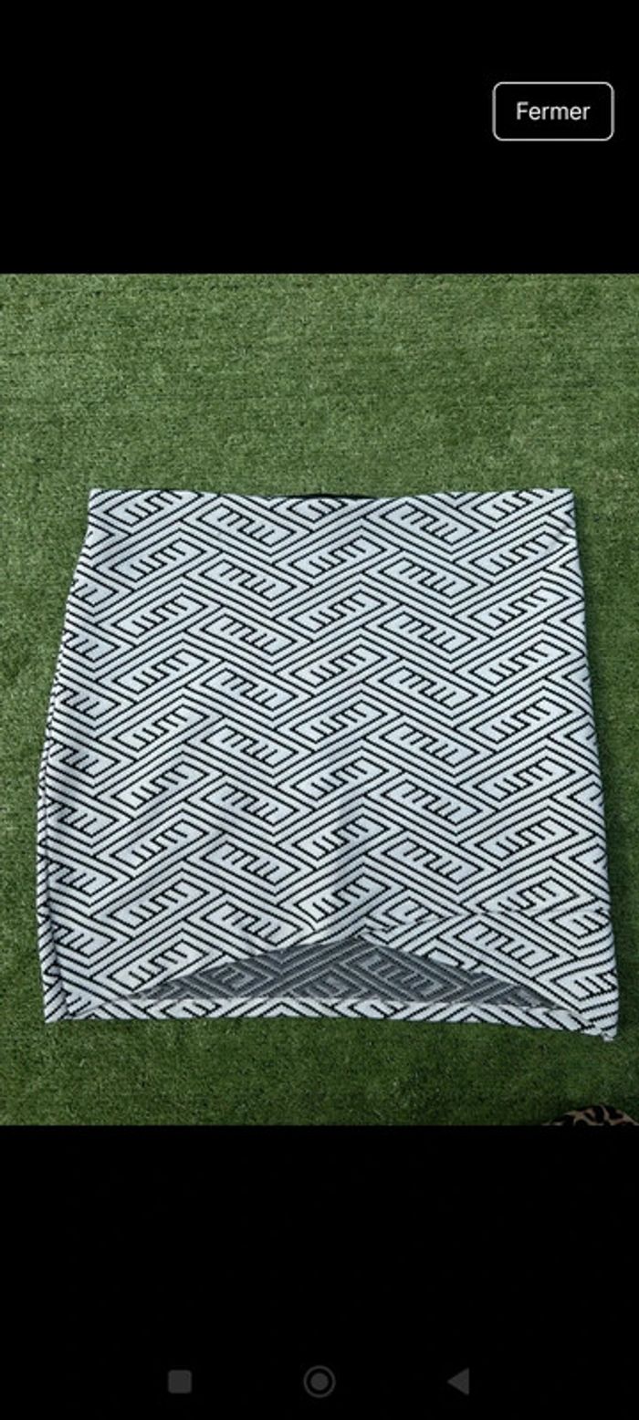 Jupe asymétrique TXL