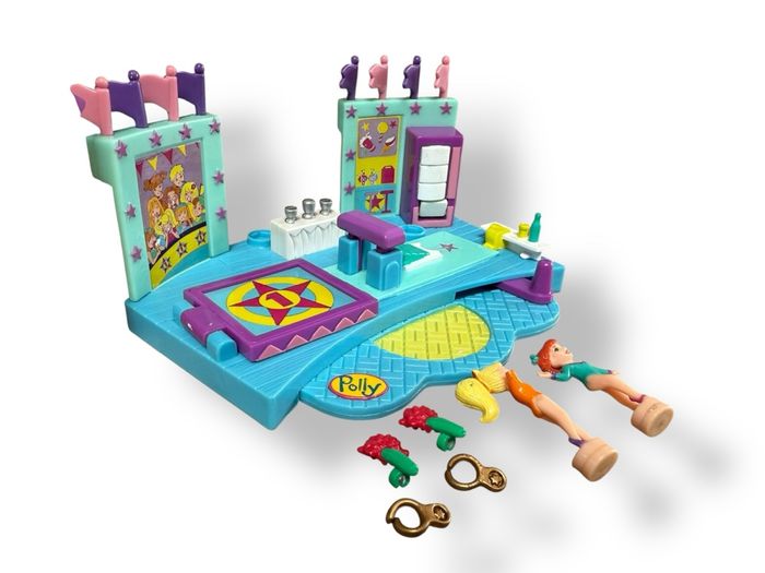Polly Pocket Gymnastics Turnfest 1999 – 100% complet avec figurines et accessoires - photo numéro 7