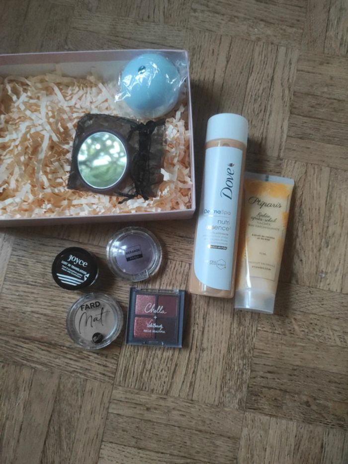 Lot beauté maquillage neuf