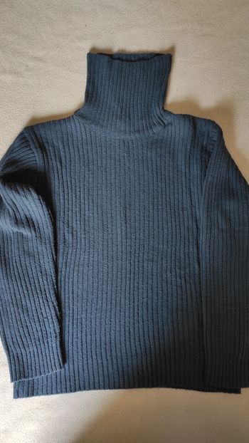 Pull col roulé marine
