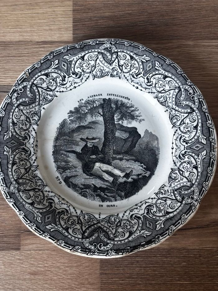 Vintage série de 7 assiettes parlantes en faïence de Creil « les animaux intelligents » - photo numéro 5